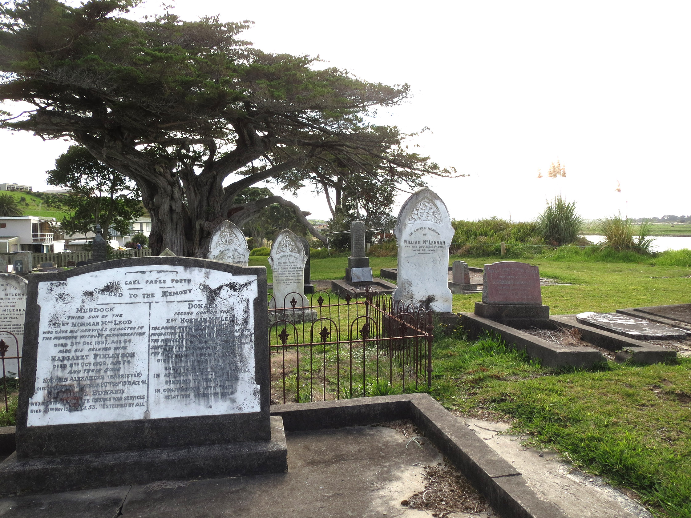 Photo of headstones/William McLennan d1913 nr Norman MacLeod grave Waipu